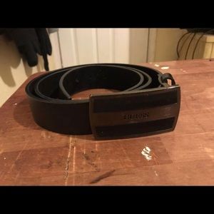 Guess belt